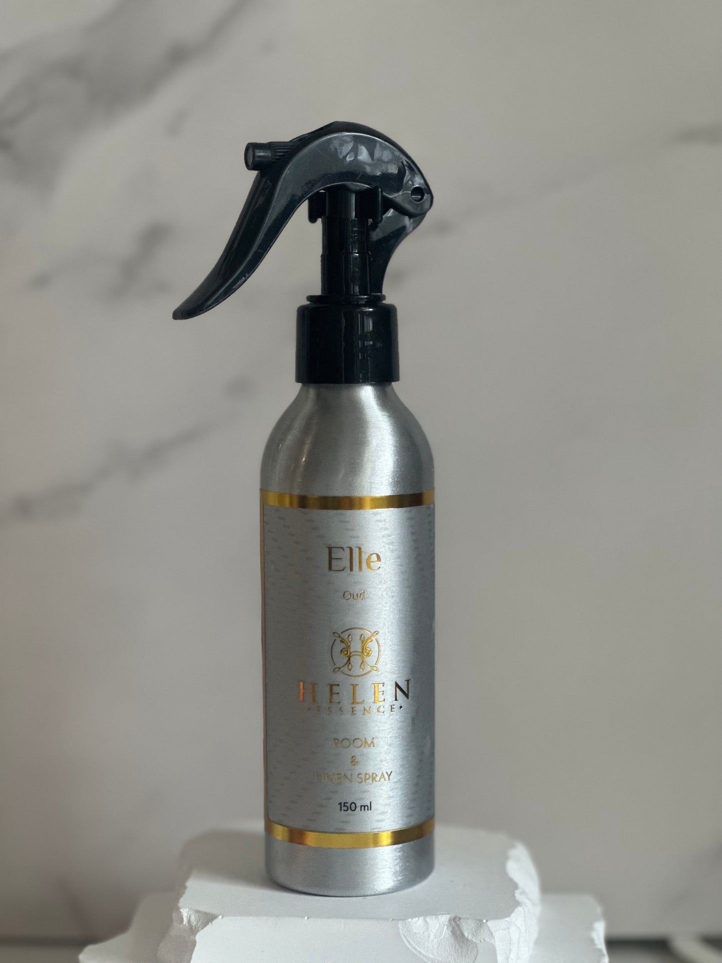 Oud Air and linens freshner